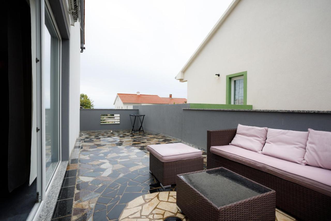 Apartments Lacic Krk Town Esterno foto
